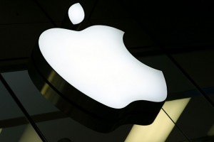 Germany-First-Apple-Store-Opens-1j36WZBlz1ll